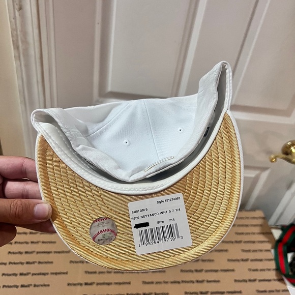 New York Yankees New Era 7 1/4 Fitted Hat - Picture 2 of 6